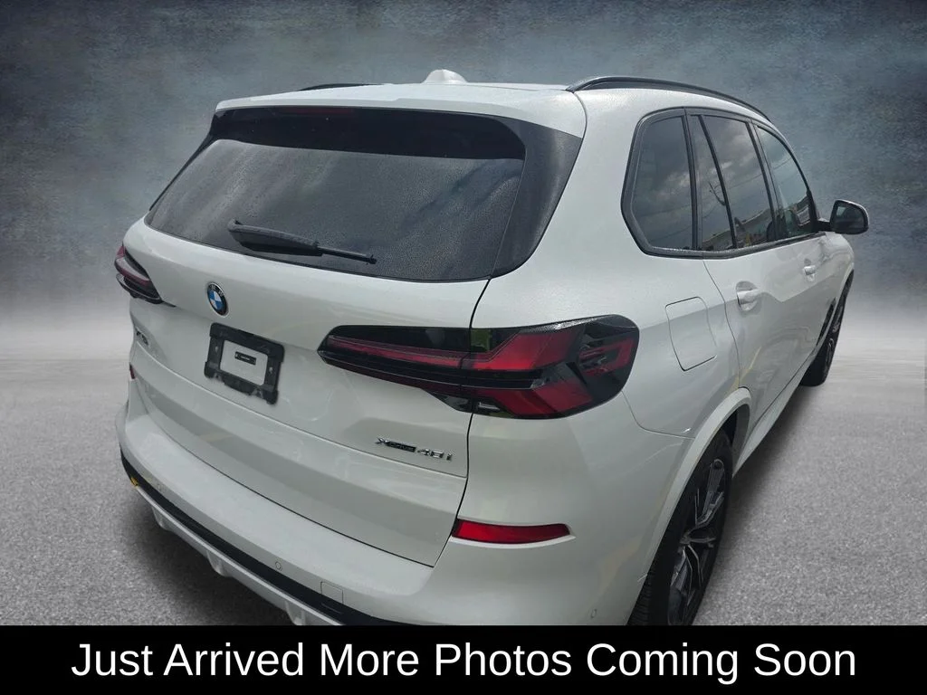 Used 2026 White BMW xDrive40i image 3