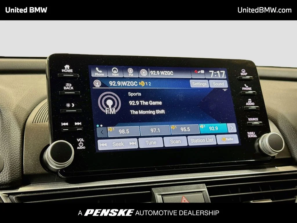 Used 2021 Crystal Black Pearl Honda Touring 2.0T image 8