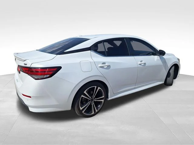 Used 2021 White Nissan SR image 7