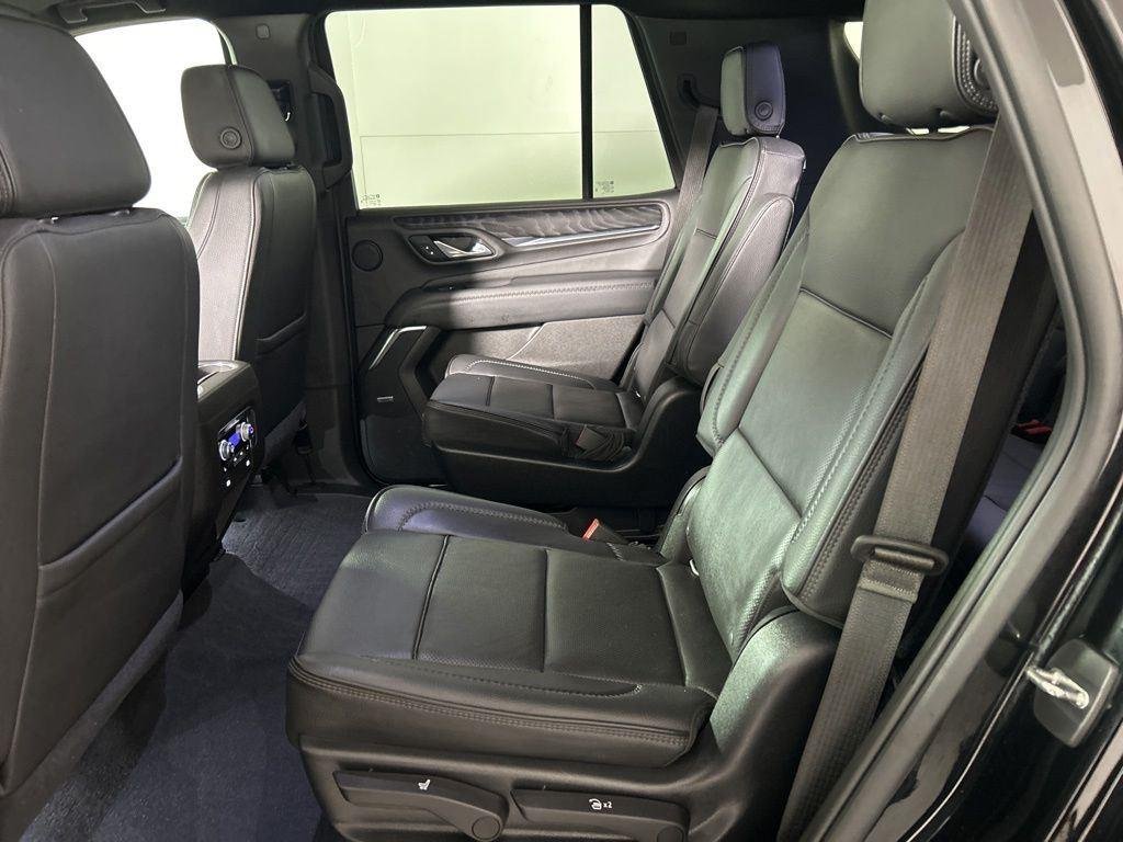Used 2021 Onyx Black GMC Denali image 9