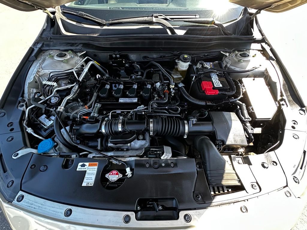 Used 2020 Gold Honda EX-L image 16