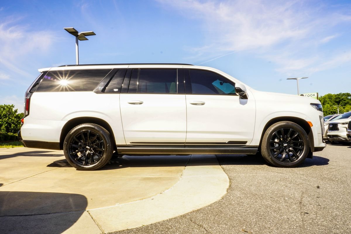 Used 2024 White Cadillac Sport Platinum image 6