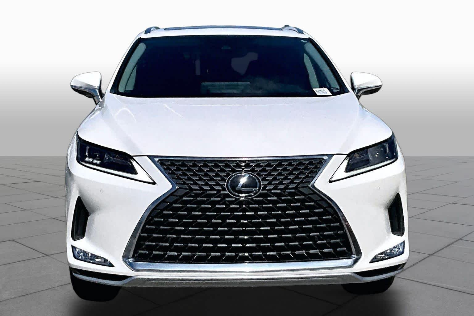 Used 2022 Eminent White Pearl Lexus  image 4