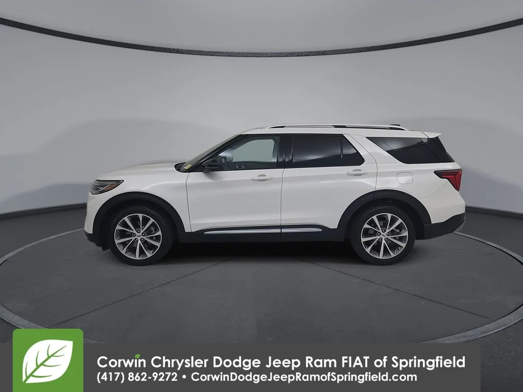 Used 2025 White Ford Platinum image 9