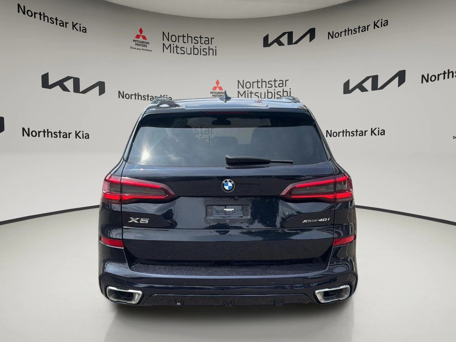 Used 2023 Carbon Black Metallic BMW xDrive40i image 9