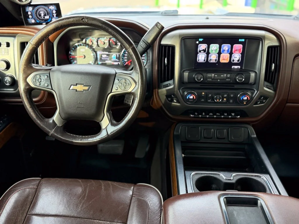 Used 2015 Blue Chevrolet High Country image 8