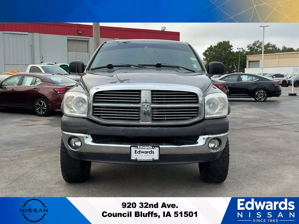 Used 2007 Dodge Ram 1500 Pickup SLT with VIN 1D7HU16P07J558376 for sale in Council Bluffs, IA