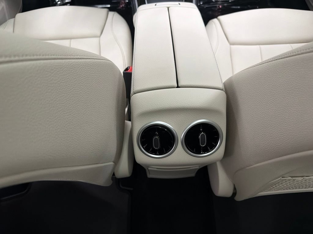 New 2026 Polar White Mercedes-Benz GLA 250 image 57