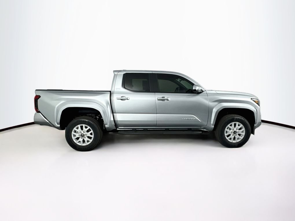 Used 2025 Silver Toyota SR5 image 11