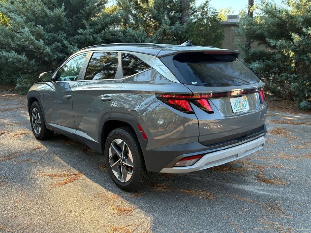 Certified Used 2025 Gray Hyundai SEL image 9