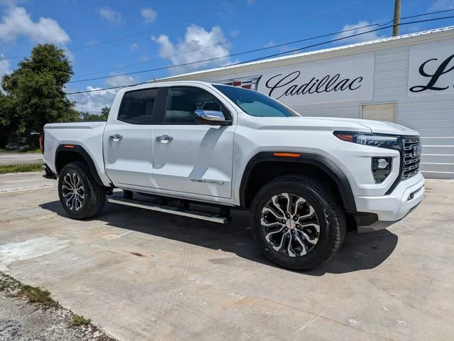 2023 GMC Canyon 4WD Denali Crew Cab Short Box's photo