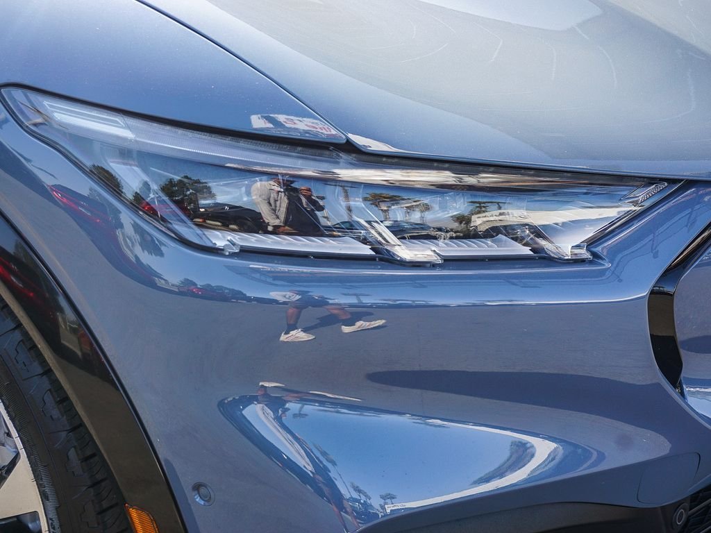 Used 2023 Vapor Blue Ford Premium image 11