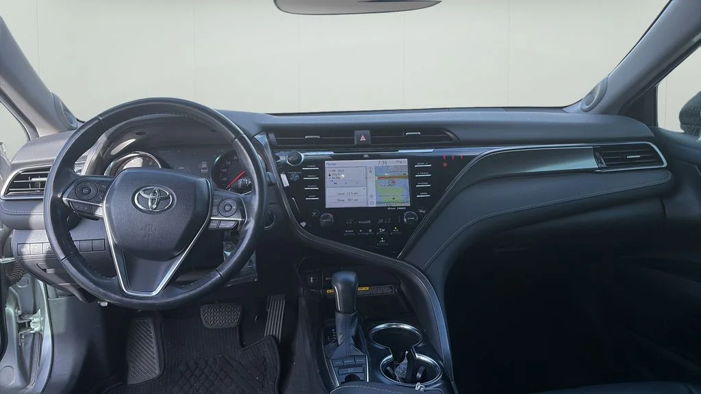 Used 2019 Silver Toyota XSE V6 image 12
