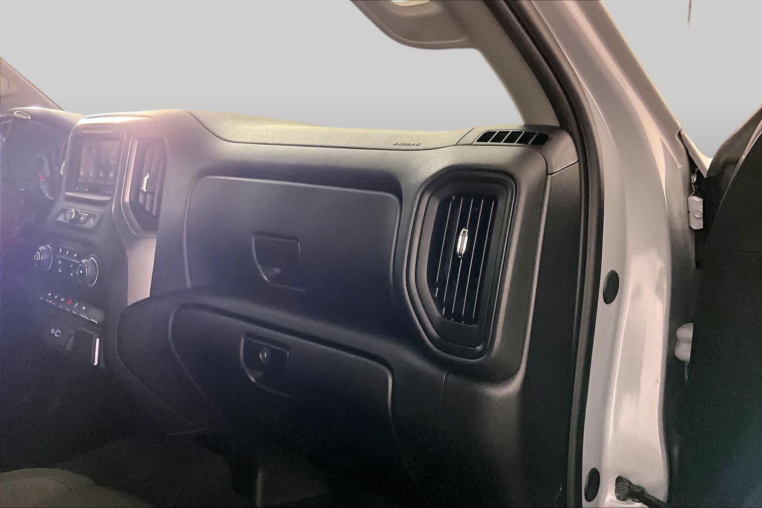 Used 2024 Slate Gray Metallic Chevrolet Custom image 17
