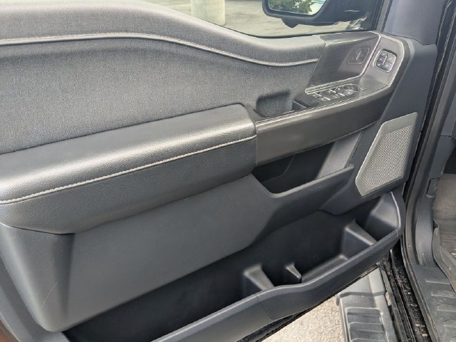 Used 2024 Agate Black Metallic Ford LARIAT image 14