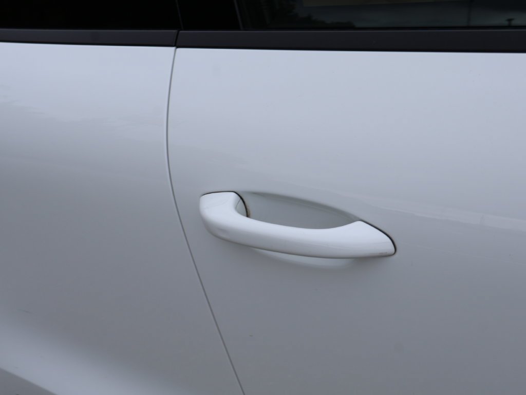 Used 2018 White Porsche Sport Edition image 16