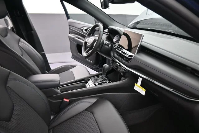 New 2026 Fathom Blue Pearl Coat Jeep Latitude image 21