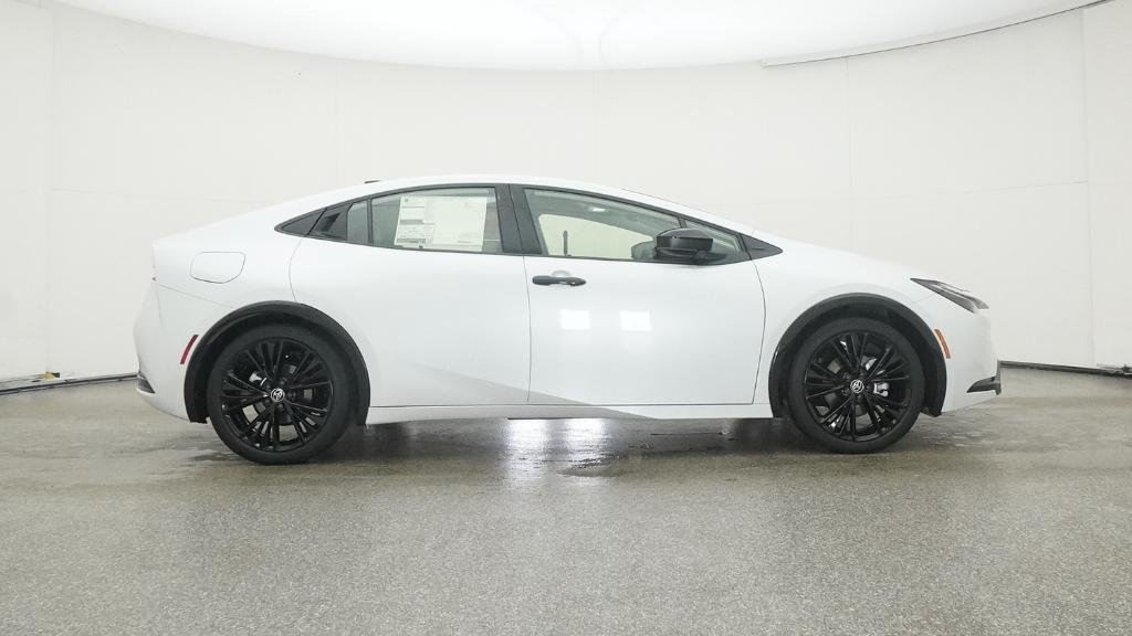 New 2026 Wind Chill Pearl Toyota Nightshade Edition image 45