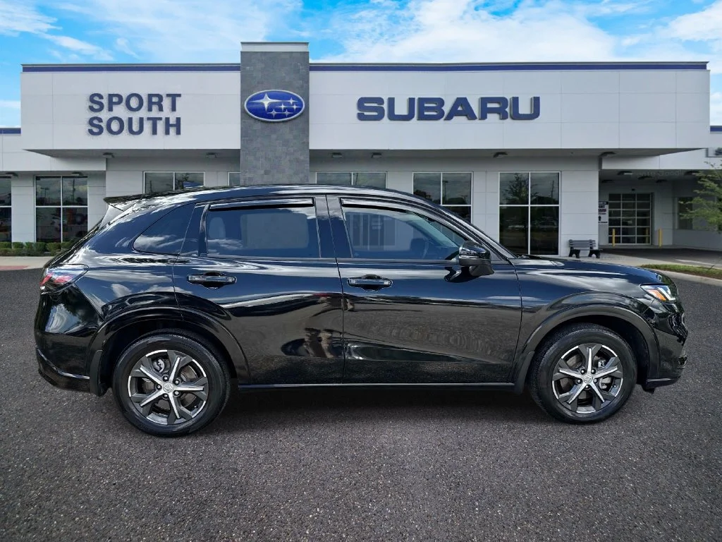 Used 2025  Honda EX-L image 2