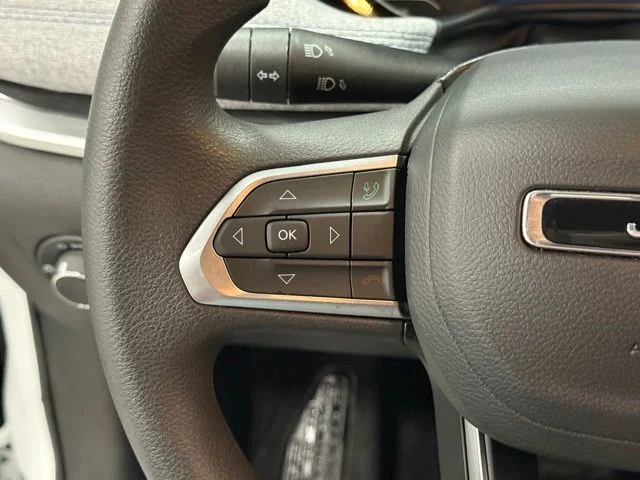 Used 2024 White Jeep Sport image 19