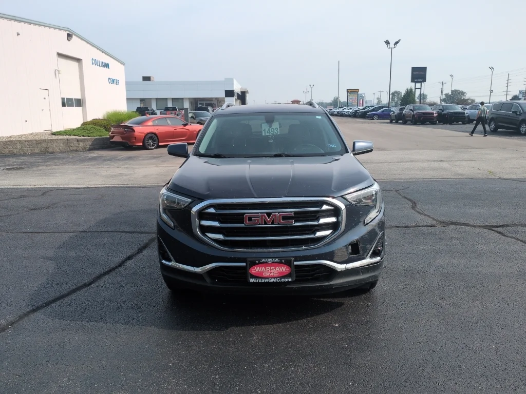Used 2018 Blue Steel Metallic GMC SLT image 2