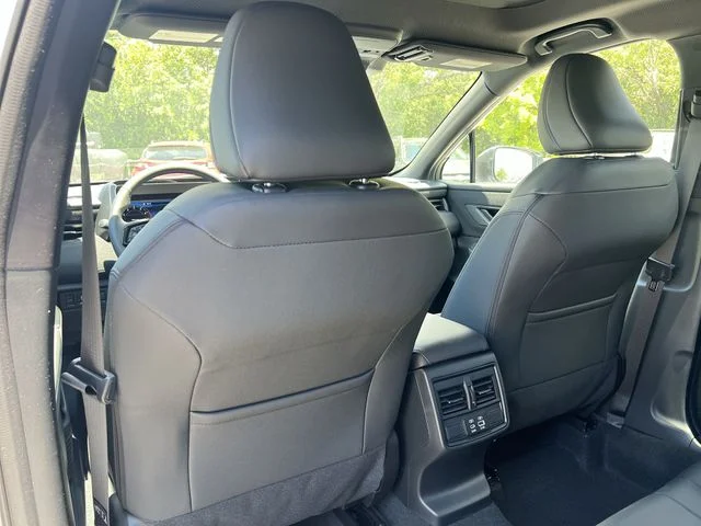 New 2026 ICE SILVER METALLIC Subaru Premium image 33
