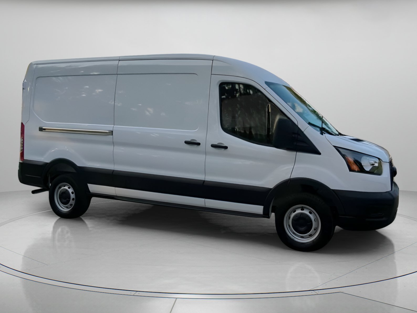 New 2026 Oxford White Ford Cargo Van image 32