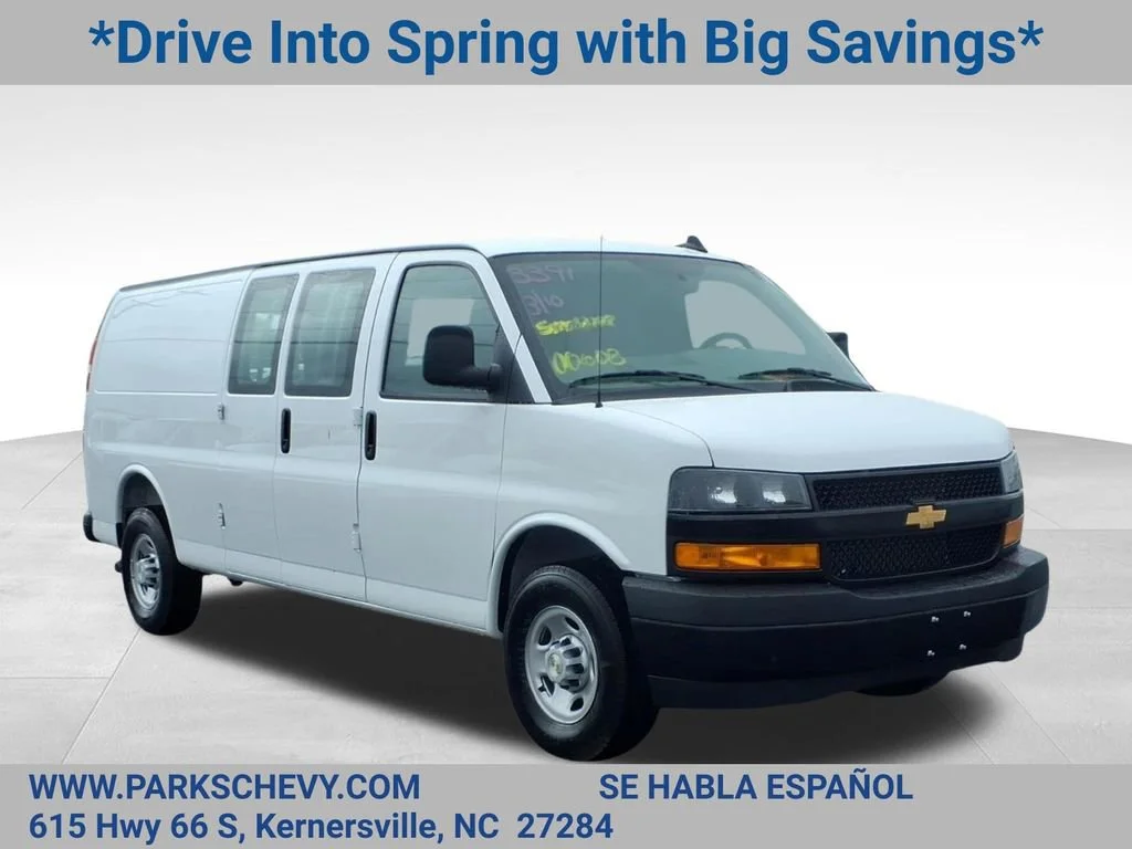 2026 Chevrolet Express 2500 Extended Work Van HD's photo