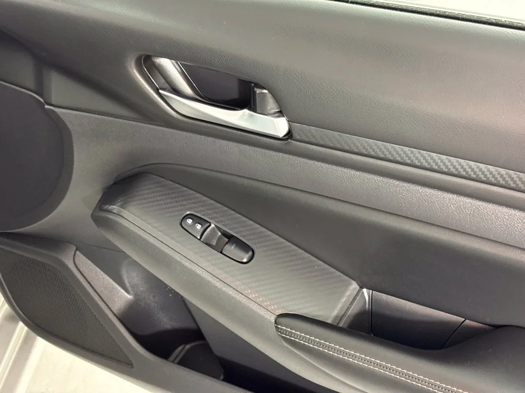 Used 2024 Silver Nissan 2.5 SV image 14