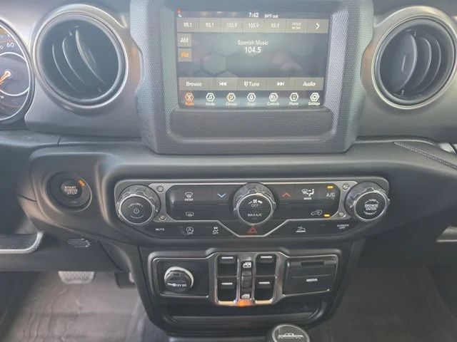 Used 2023 Silver Jeep Sport S image 11
