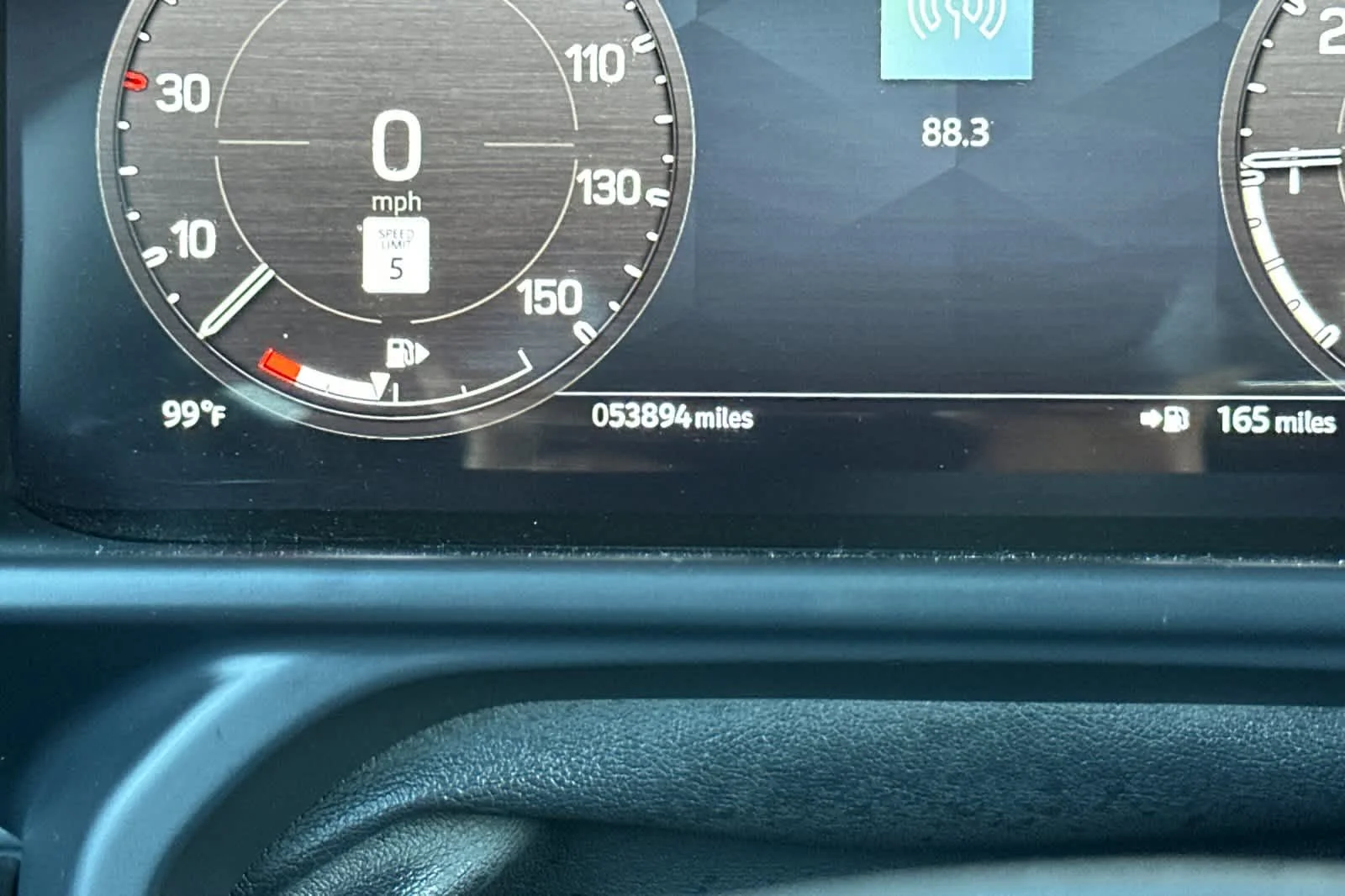 Used 2023 Gondwana Stone Land Rover X-Dynamic SE image 26
