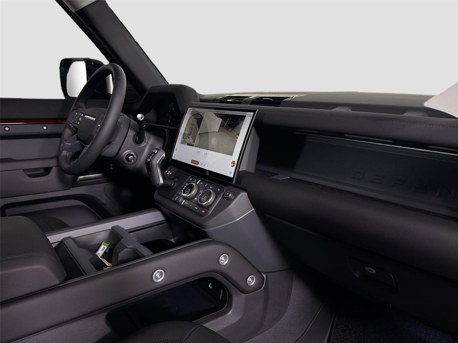 New 2026 SEDONA RED Land Rover S image 30