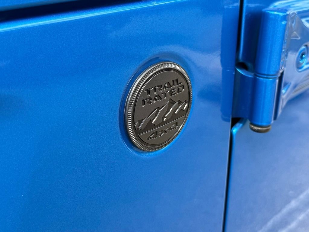 2025 Jeep Wrangler 4-Door Sahara - Photo 32