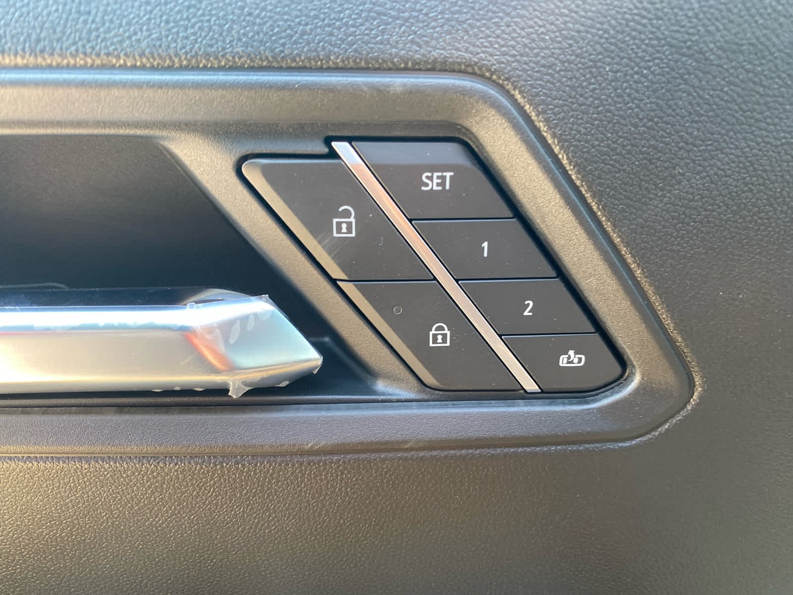 2026 GMC Canyon AT4 - Photo 7