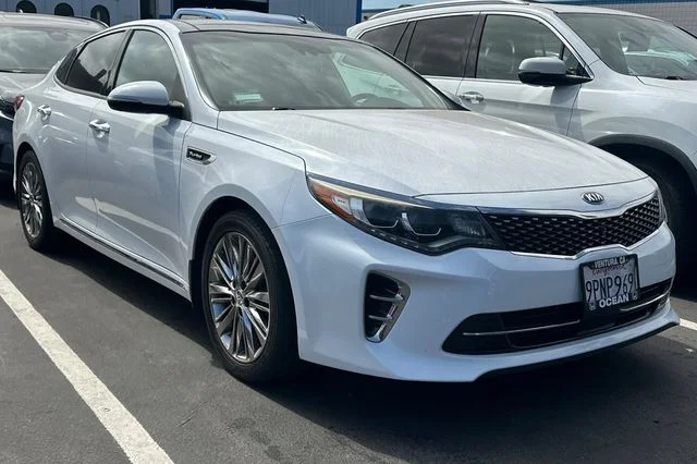 Used 2017 Kia Optima SXL with VIN 5XXGV4L28HG151442 for sale in Ventura, CA