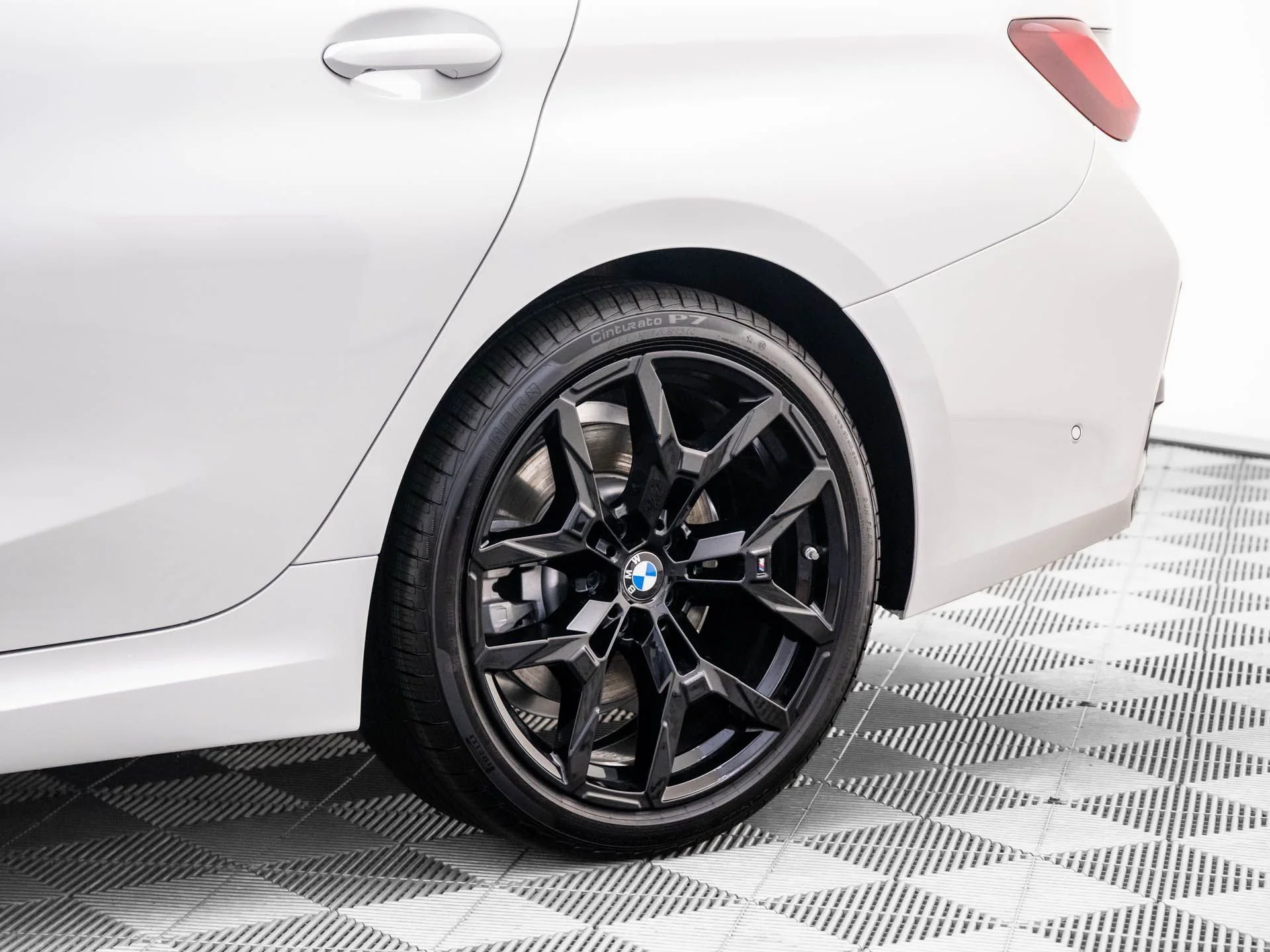 New 2026 White BMW 330i xDrive image 34