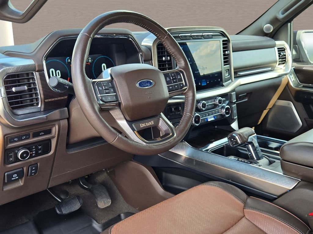 Used 2023  Ford King Ranch image 20
