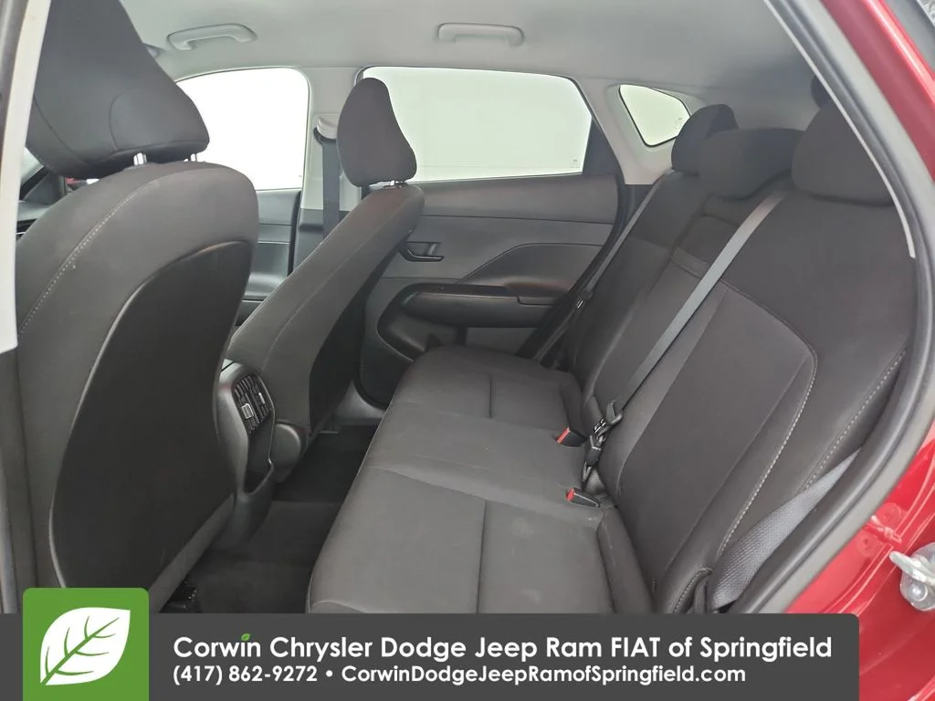Used 2025 Red Hyundai SEL image 30