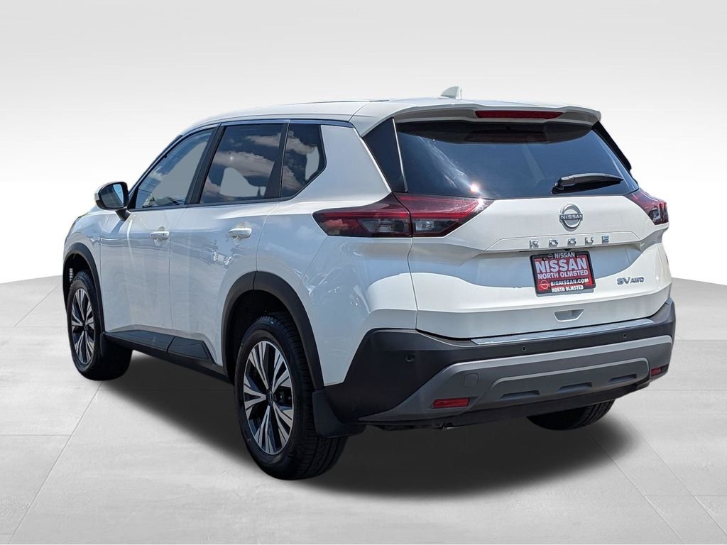 Certified Used 2023 Pearl White Nissan SV image 12