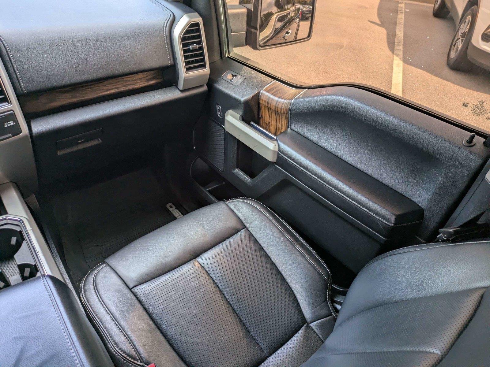Used 2020 Agate Black Ford Lariat image 19