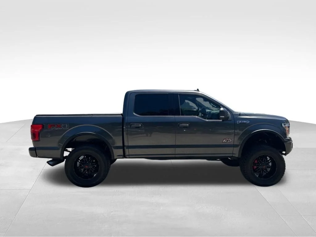 Used 2018 Gray Ford XLT image 7