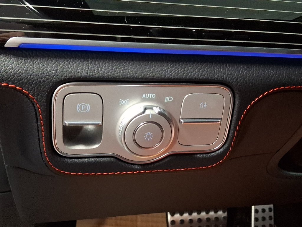 New 2027 Polar White Mercedes-Benz AMG® GLE 53e 4MATIC+ Coupe image 19
