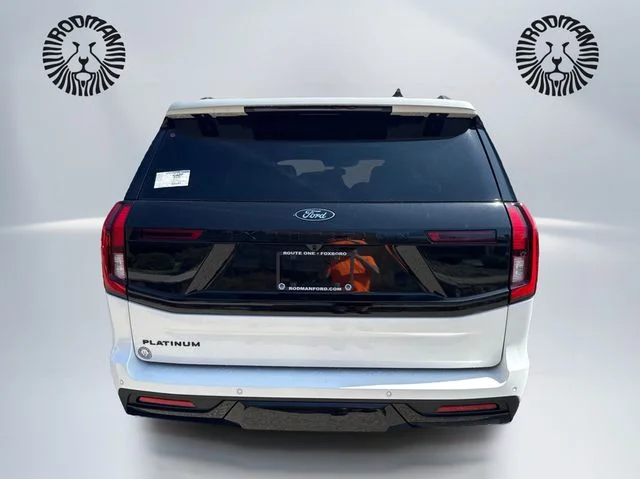 New 2026 Star White Metallic Tri-Coat Ford Platinum® image 6