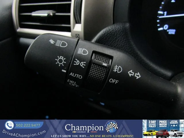 Used 2021 Gray Lexus 460 image 27