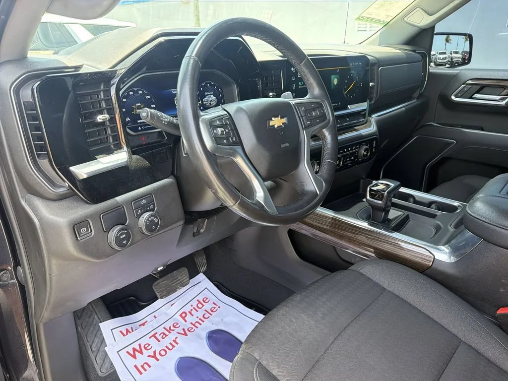 Used 2022 Dark Ash Metallic Chevrolet LT image 16