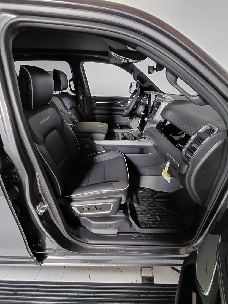 New 2026 Granite Crystal Metallic Clear-Coat Exterior Paint RAM Laramie image 14