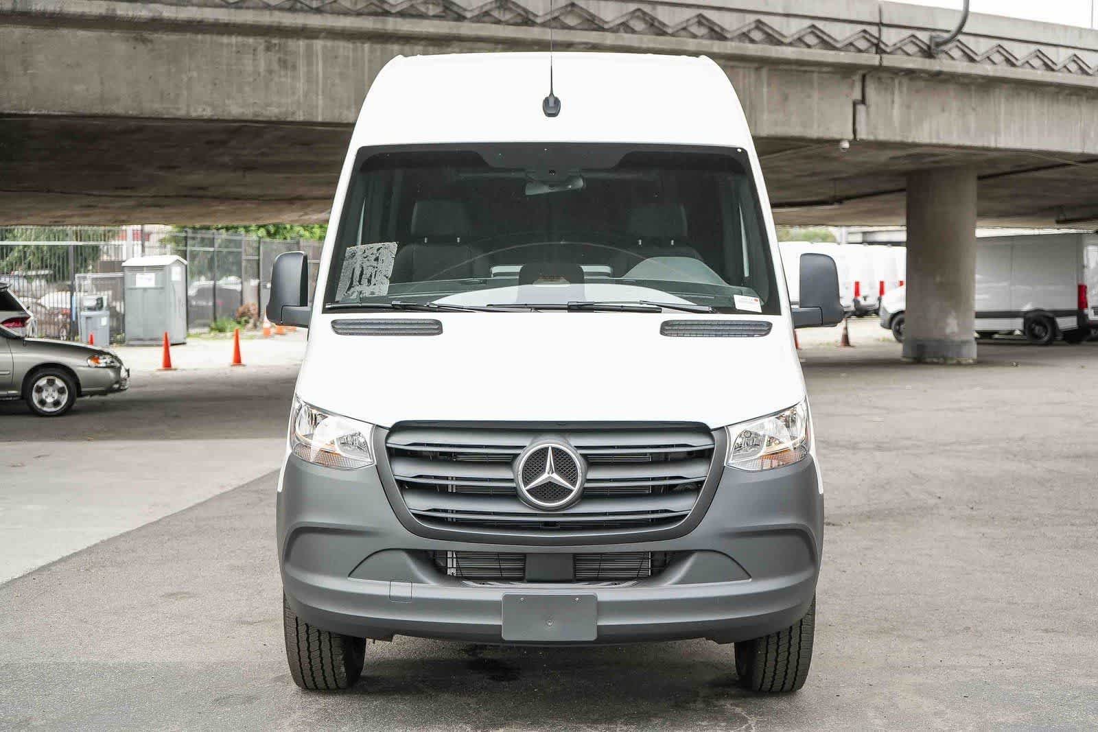New 2026 Arctic White Mercedes-Benz Cargo 144WB High Roof RWD 2.0L I4 Diesel Turbo SO image 28