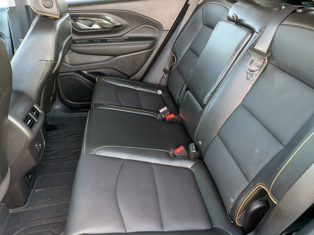 Used 2024 Silver GMC AT4 image 26