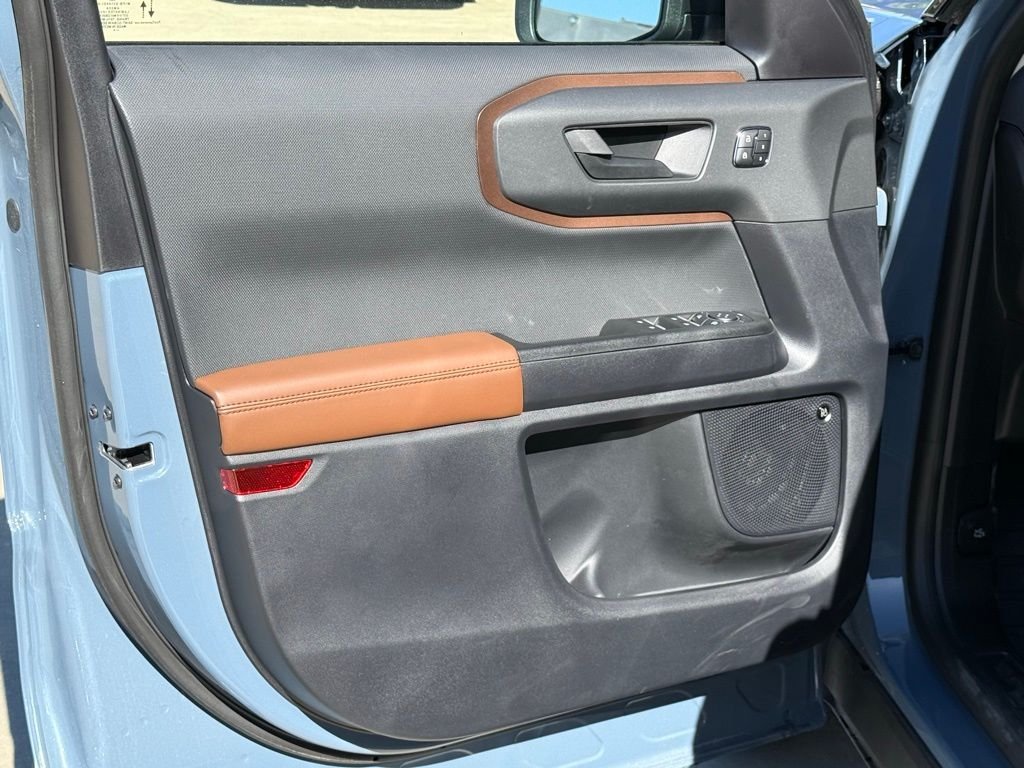 New 2024 Azure Gray Tinted Clearcoat Ford Badlands® image 14