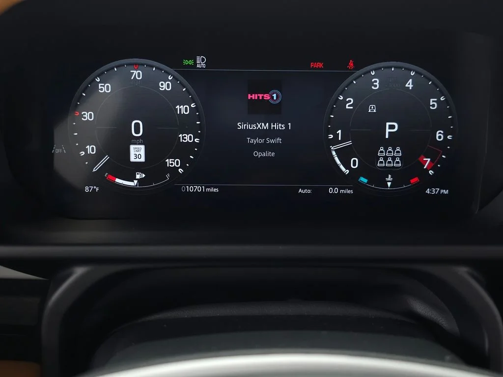 Certified Used 2024 Gray Land Rover X-Dynamic SE image 23